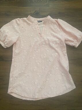 HEIMISH USA Pale Pink Floral Lace Puff Sleeve Blouse